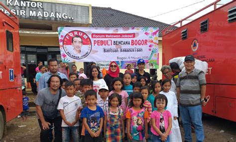 Bantu Korban Bencana Relawan Jokowi Fokus Kegiatan Kemanusiaan