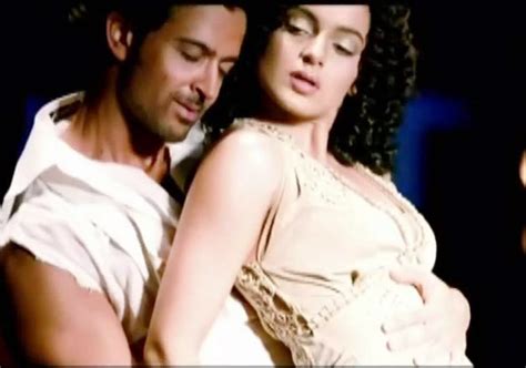 watch ex lovers hrithik roshan and kangana ranaut dancing together in this viral video