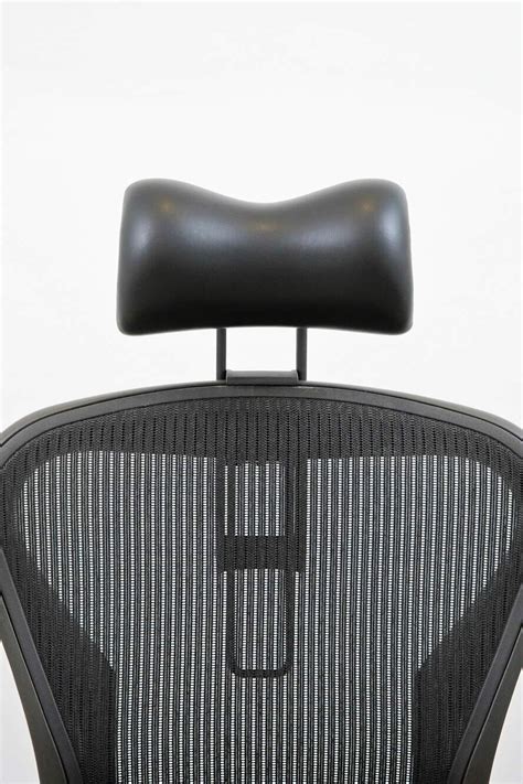 Then yank the cords around the back of the chair to keep it fully taught. Atlas Headrest for Herman Miller Aeron Chair - Synthetic Leather
