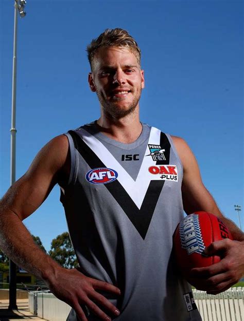 29 his first touch saw him gang tackled by three collingwood players. Jack Watts Says He Didn't Mean To Infuriate Melbourne Fans Yesterday | FIVEaa