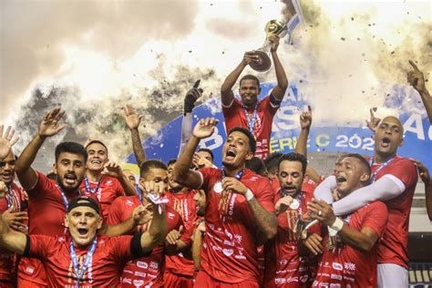 Série de reportagens do ge mostra eficácia da lei do ex, os times que mais sofrem e fazem gols com ex e os atletas com aproveitamento bom e ruim diante de antigos clubes. Prêmio Brasileirão 2020: Vila Nova, campeão da Série C, é ...