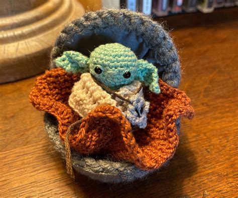 Crochet Mini Baby Yoda 8 Steps With Pictures Instructables