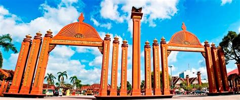 Kuala besut is de populairste plek om te bezoeken vanuit kota bharu. KBBRI
