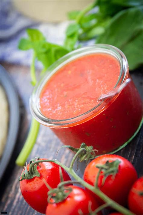 Die beste Pizzasauce einfach schnell in nur 5 Minuten