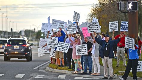 Sarasota teachers, union reach deal on teacher pay raises