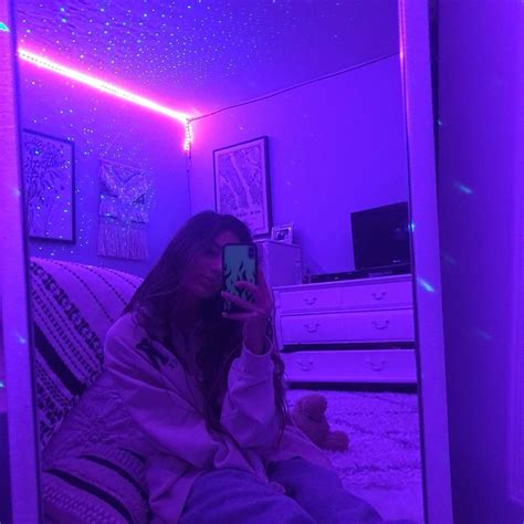 I will be showing you how to have a aesthetic pfp on any app and media :) first i always go to a app called fancy letters to be aesthetic for my discord server lol. 🖤 Aesthetic Led Lights Dark - 2021