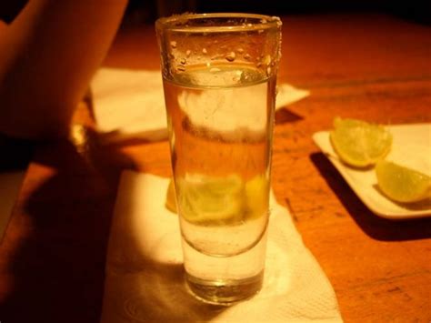 Hallamos 18 mp3 coincidentes para usted. Joven muere tras ingerir sin parar una botella de tequila - Antena San Luis