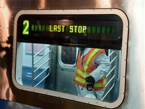 Nyc Subway Shuts Down For First Time In History See The Covid 19