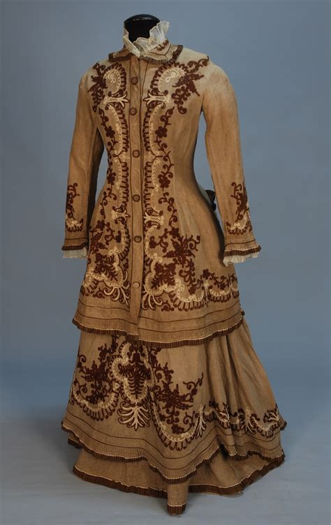 I Love Historical Clothing Bustle Dress 1870