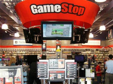 While still up significantly from where the price started the year, gamestop currently sits around $225 a share, down 35.25 percent from its $265 open and down sharply from its value the day before. GameStop gives up trying to flog itself off