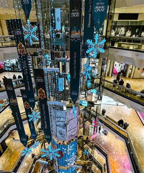 11 Best Chicago Shopping Malls To Shop Your Hearts Out