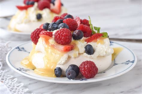 Easy Pavlova Dessert Recipe By Leigh Anne Wilkes