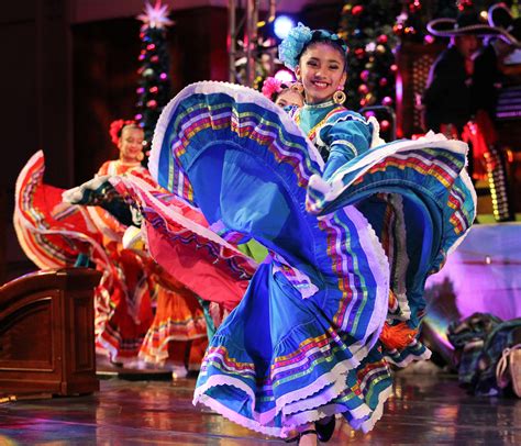 Luz De Las Naciones—latino Christmas Traditions Celebrated On Temple Square