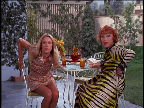 Bewitched Original Tv Series Serena Gifs Elizabeth Montgomery Agnes Moorehead Bewitching