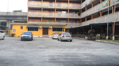 Blog ini dibuat untuk memberikan informasi tentang kelas 7 hang tuah, smpn 1 pekanbaru. SEKOLAH KEBANGSAAN JALAN HANG TUAH 2 KUALA LUMPUR - YouTube