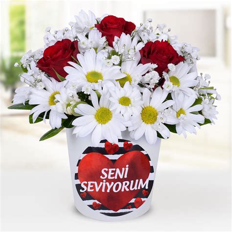 Send Flowers Turkey White Daisy And Red Roses Arrangement From 11usd