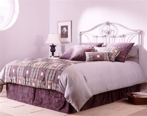 A small guest room with a purple design will add a homely vibe to it. Kleuradvies Paars - Mia Domo