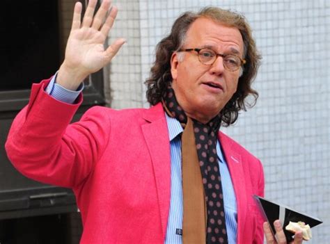 72 млн просмотров 9 лет назад. Waltzing... at the North Pole? - André Rieu: ten things ...