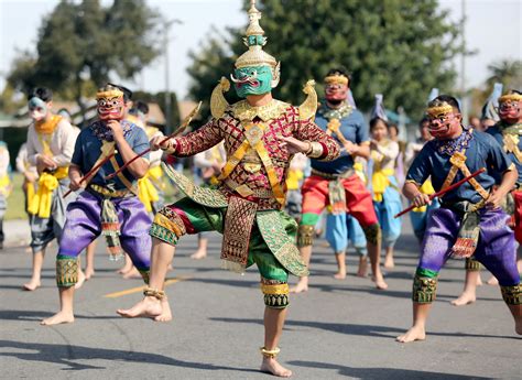 Photo: Cambodian culture on display at Long Beach festival - Press Telegram