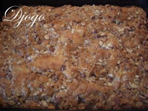 Put corn flakes and orange juice together in a bowl to soak for 5 minutes. Cornflakes Kuchen - Rezept mit Bild - kochbar.de