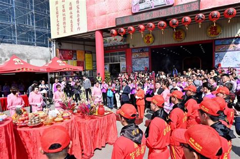 当前位置:百鸣 > 国外网站 > 国外搜索引擎. 【遶境8天縮為6天】顏清標點名「已遶到鹿港」 龍德宮：提前28日返回桃園 -- 上報 / 焦點