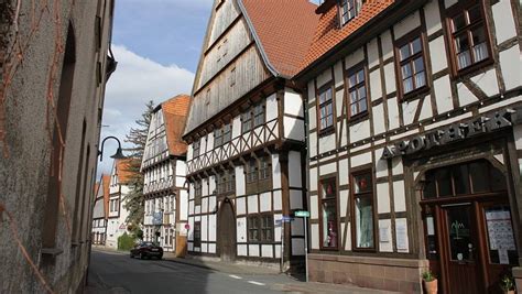 Denkmal In Warburgs Altstadt War Der Schauplatz Eines Brutalen Mordes Nw De