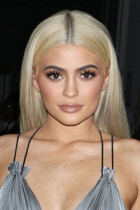 Celebrity Trend Alert Platinum Blondes Kylie Jenner Hair Kylie Jenner Blonde Hair Kylie