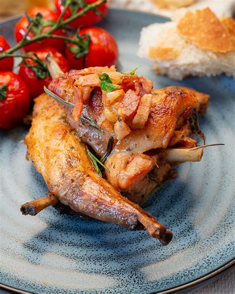 Tender And Juicy Roasted Rabbit Recipe Delice Recipes