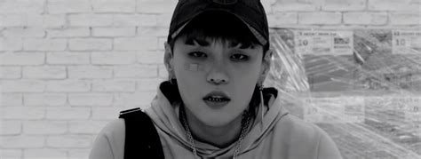 How to use the instagram story music sticker how to play music on an instagram story you're watching DEAN releases "Instagram" music video | SBS PopAsia
