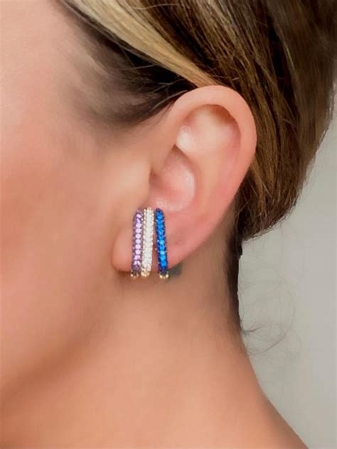 Irean Semi Jóias Ear Clip Banhado A Ouro 18k Micro Zircônias Azuis Cravejadas