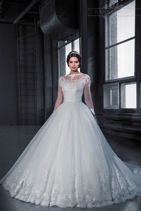 Opt for styles with sleeves. Vintage Winter Wedding Dresses 2016 Long Sleeve Lace ...