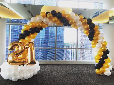 We've got everything from personalised banners to balloons. 21st Birthday Party In Singapore | Balloon Decoration