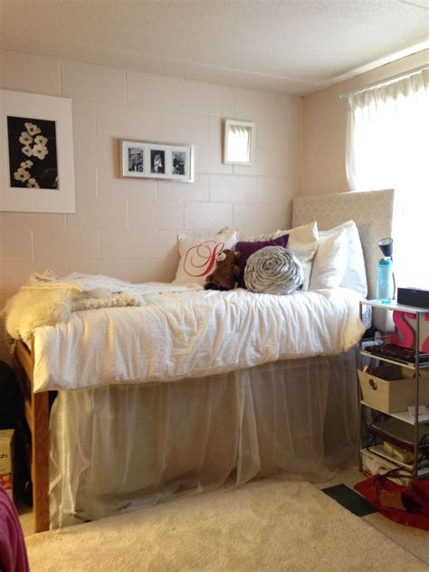 Diy Dorm With Homemade Bed Skirt And Headboard Dorm Headboard Lofted Dorm Beds Dorm Room