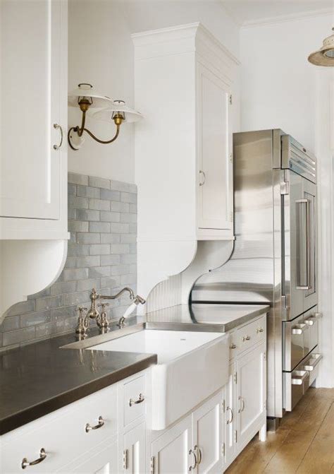 Knowing about them and their features can make recreating the look a breeze. D. Stanley Dixon Architect | Dutch colonial homes, Classic kitchens, Best kitchen designs