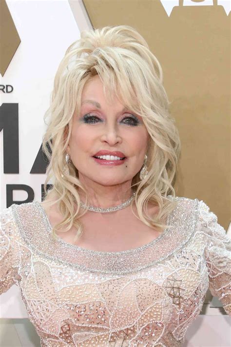 Dolly Parton S Beauty Evolution From The S To Today