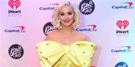 Katy Perry Booed On American Idol Over Judging Criticism Paper Magazine