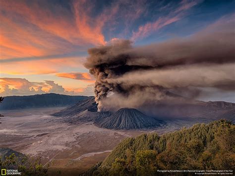 Mt Bromo Sunrise Eruption 2016 National Geographic Fonds Décran Aperçu