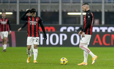 I fantastici rigori della finale di champions league 2003 vinti dal milan. UEFA president warns Milan and Juve over ESL: "They don't ...