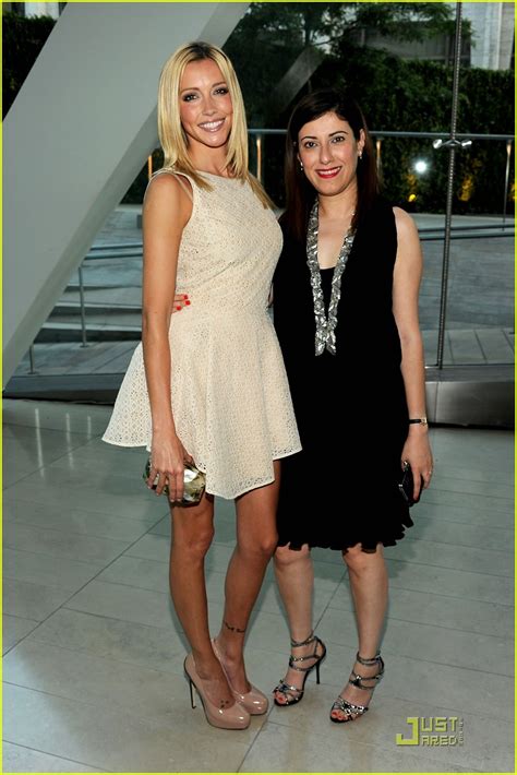 Amber Heard And Katie Cassidy Cfda Fashion Awards 2011 Photo 2550286