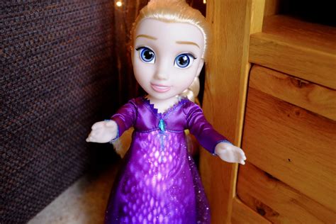 Elsa Singing Doll REVIEW Disney S Frozen AD Run Jump Scrap