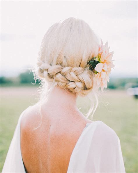 10 Romantic Wedding Hairstyles Weddingsonline