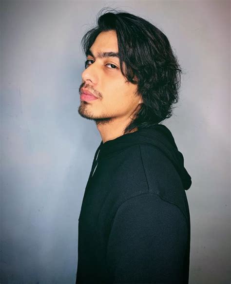 Hebat betul lakonan korang kan. Biodata & Gambar Ben Amir Pelakon Drama Sweet Dreams