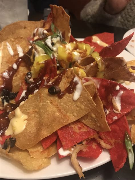 Loaded with yummy bbq shredded chicken, corn, jalapenos, red onions. Barbeque Chicken Nachos 110 Grill | Barbeque chicken, Food