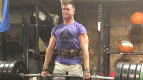 The Ultimate Guide To Weightlifting Belts And How To Use Them Properly