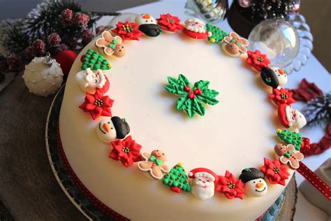 Decorated Christmas Cake T O N I B R A N C A T I S A N O