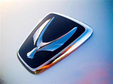 Behind The Badge The Forgotten Hyundai Equus Logo And Its Deceptive