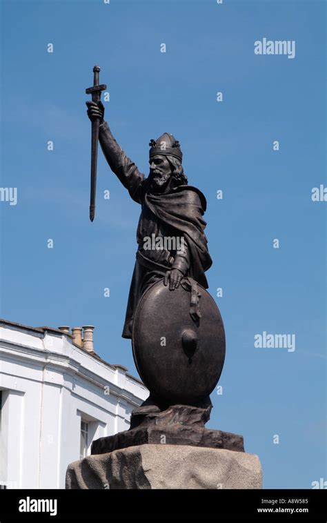 The Bronze Statue Of King Alfred Winchester England Stock Photo Alamy