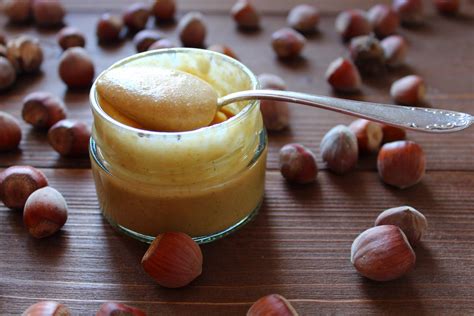 Purée ou pâte de noisettes ou d amandes maison Royal Chill