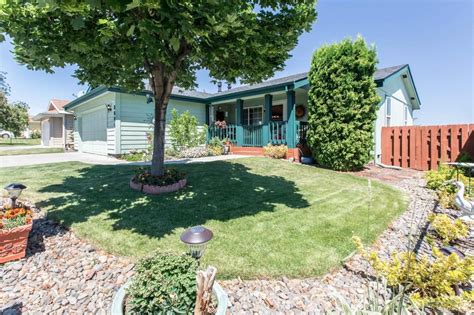 We are looking for any tips on what to do and see as well as places to stay and eat. NEW LISTING: 2646 NE Rosemary Drive, Bend OR 97701 ...