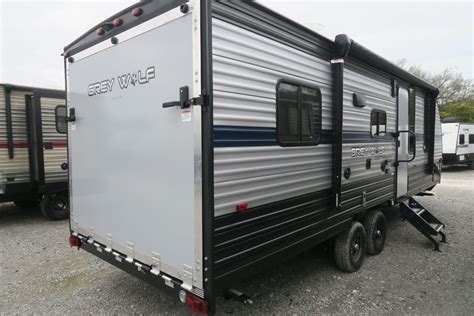 New 2019 Cherokee Grey Wolf 22rr Overview Berryland Campers